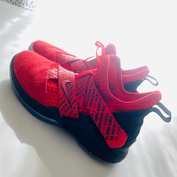 lebron soldier 12 black and red
